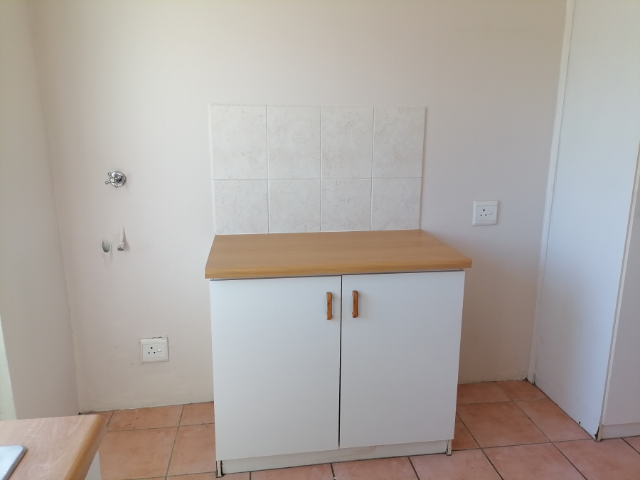 2 Bedroom Property for Sale in Guldenland Western Cape